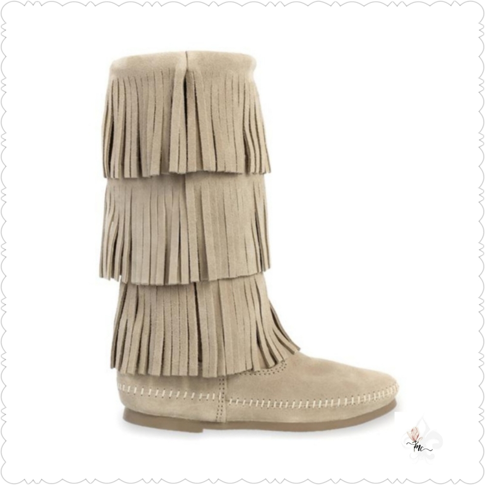MINNETONKA 3-Layer Suede Fringe Boot, Size: 7